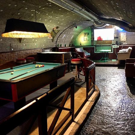 Whole Basement Former Pub 5 For Stag Do Budapest Exterior foto