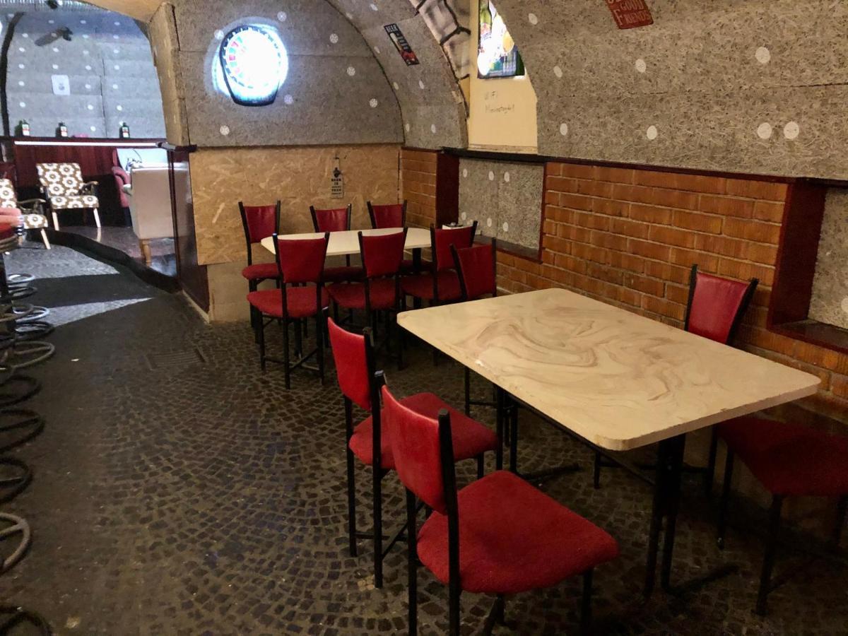 Whole Basement Former Pub 5 For Stag Do Budapest Exterior foto