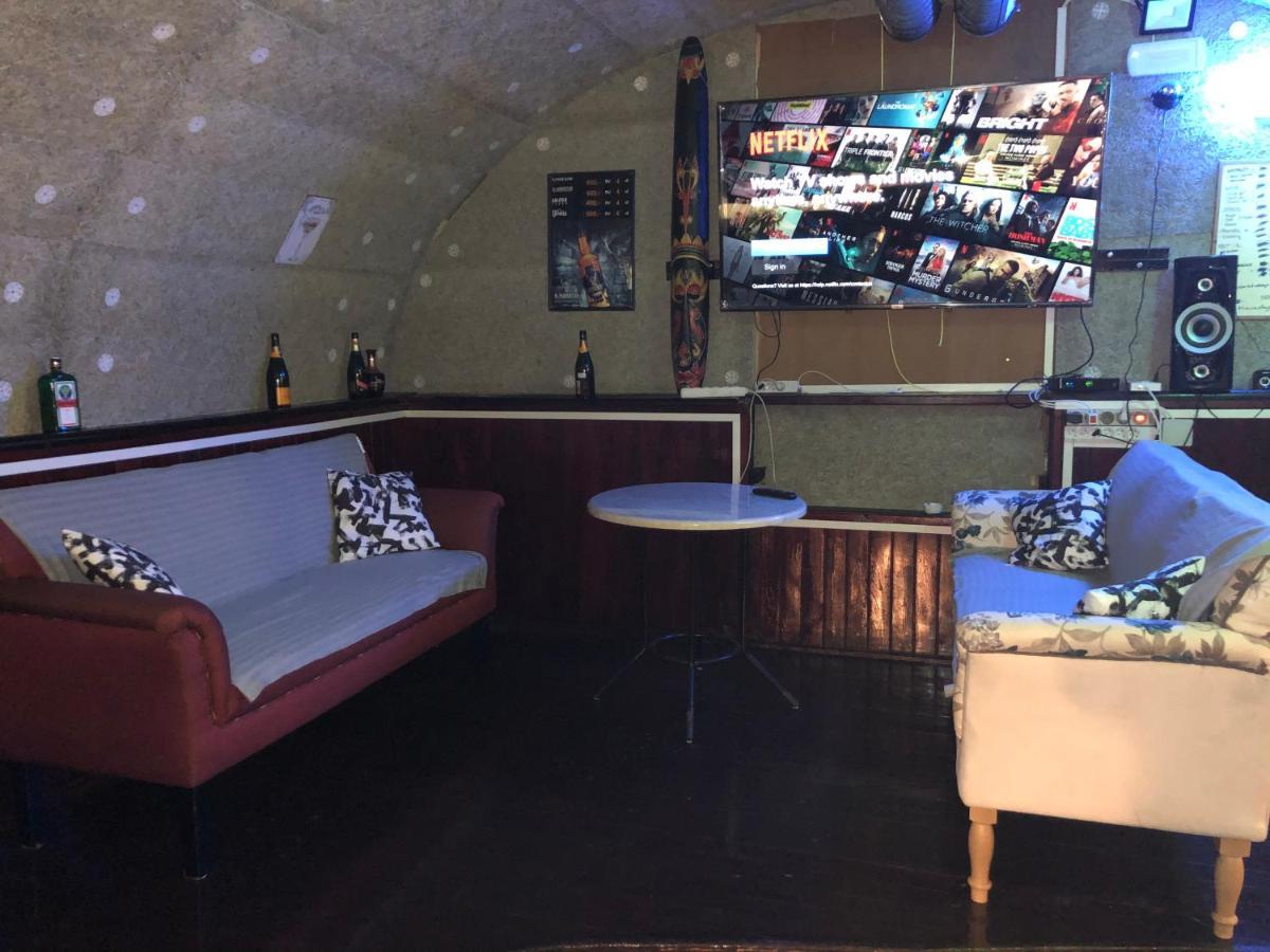 Whole Basement Former Pub 5 For Stag Do Budapest Exterior foto