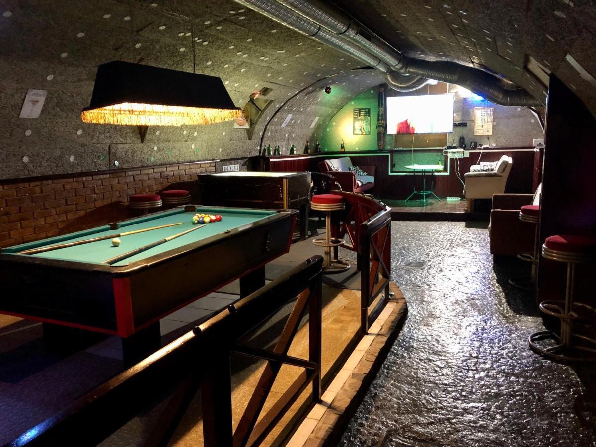 Whole Basement Former Pub 5 For Stag Do Budapest Exterior foto